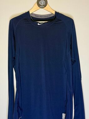 Nike Men’s Long Sleeve Performance Top in Navy Blue